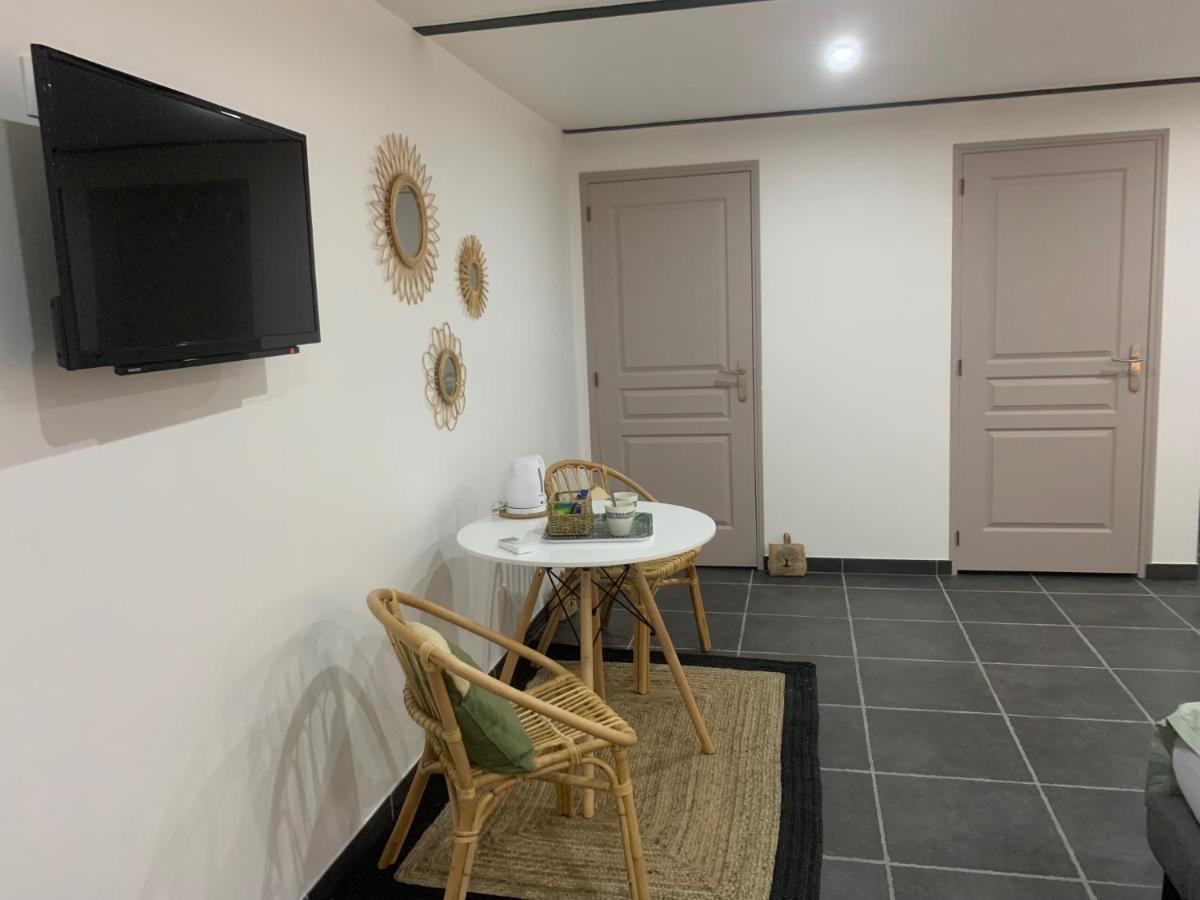 Aux Fines Bulles Gite Et Chambres D Hotes Neuve-Maison 外观 照片